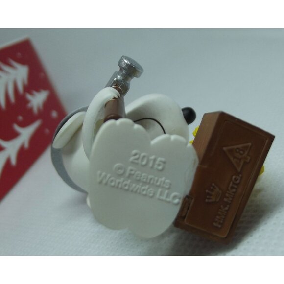 Hallmark Keepsake Ornament 2015 Building Buddies Spotlight Snoopy Peanuts 18th - Picture 4 of 12
